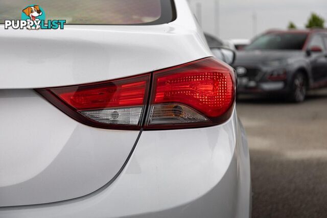 2015 HYUNDAI ELANTRA SE MD3 SEDAN