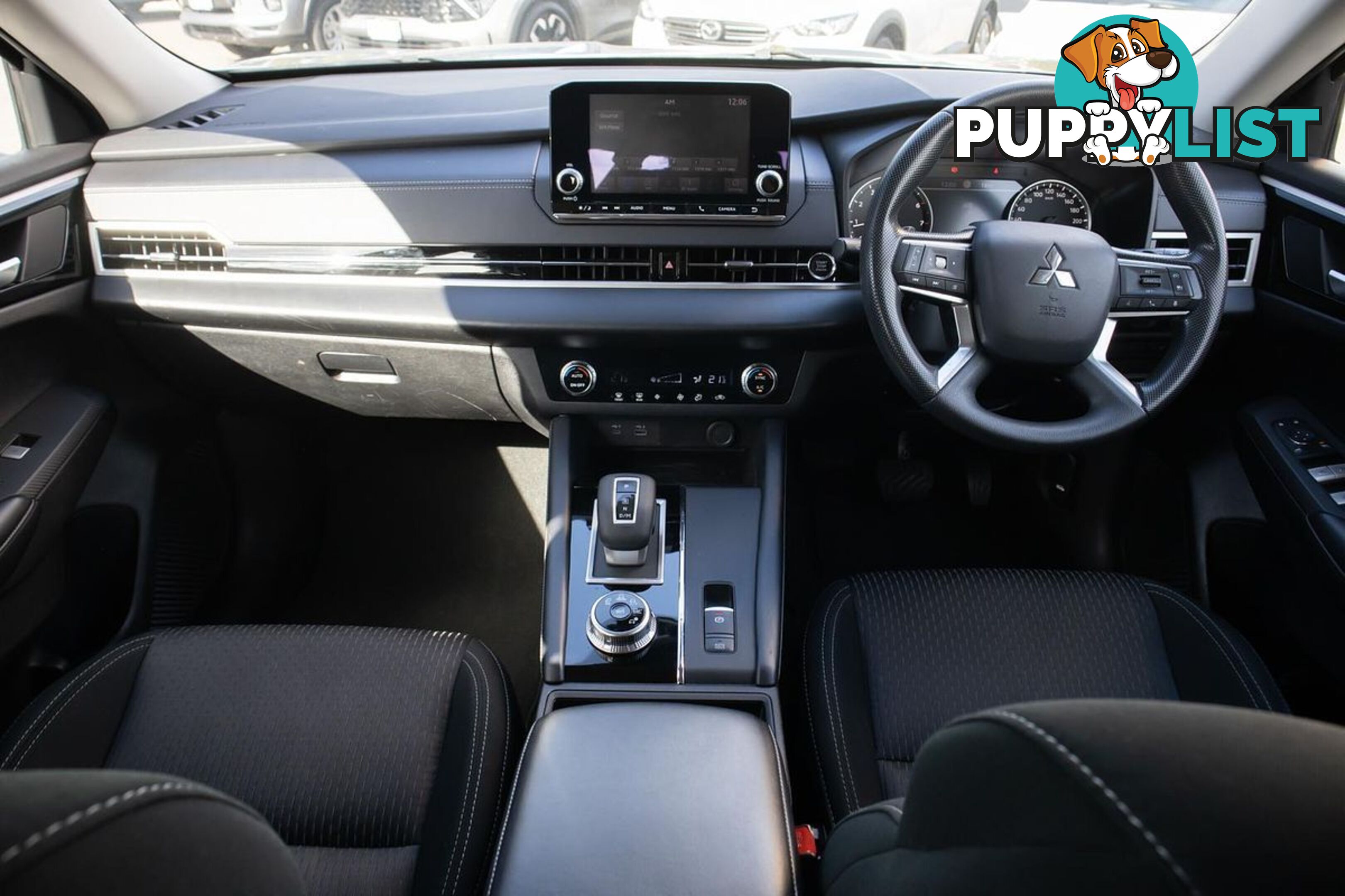 2023 MITSUBISHI OUTLANDER ES ZM SUV