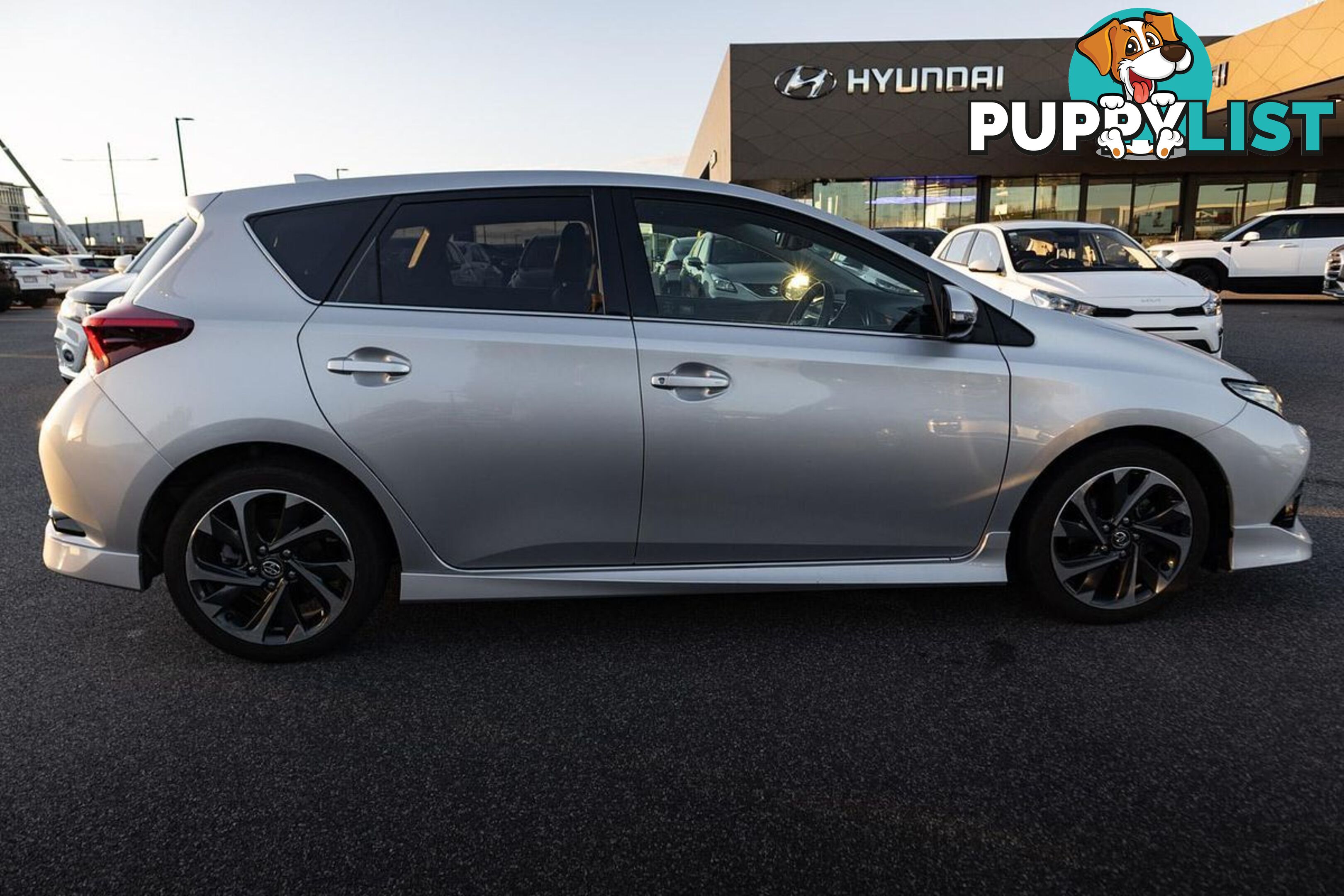 2016 TOYOTA COROLLA ZR ZRE182R HATCH