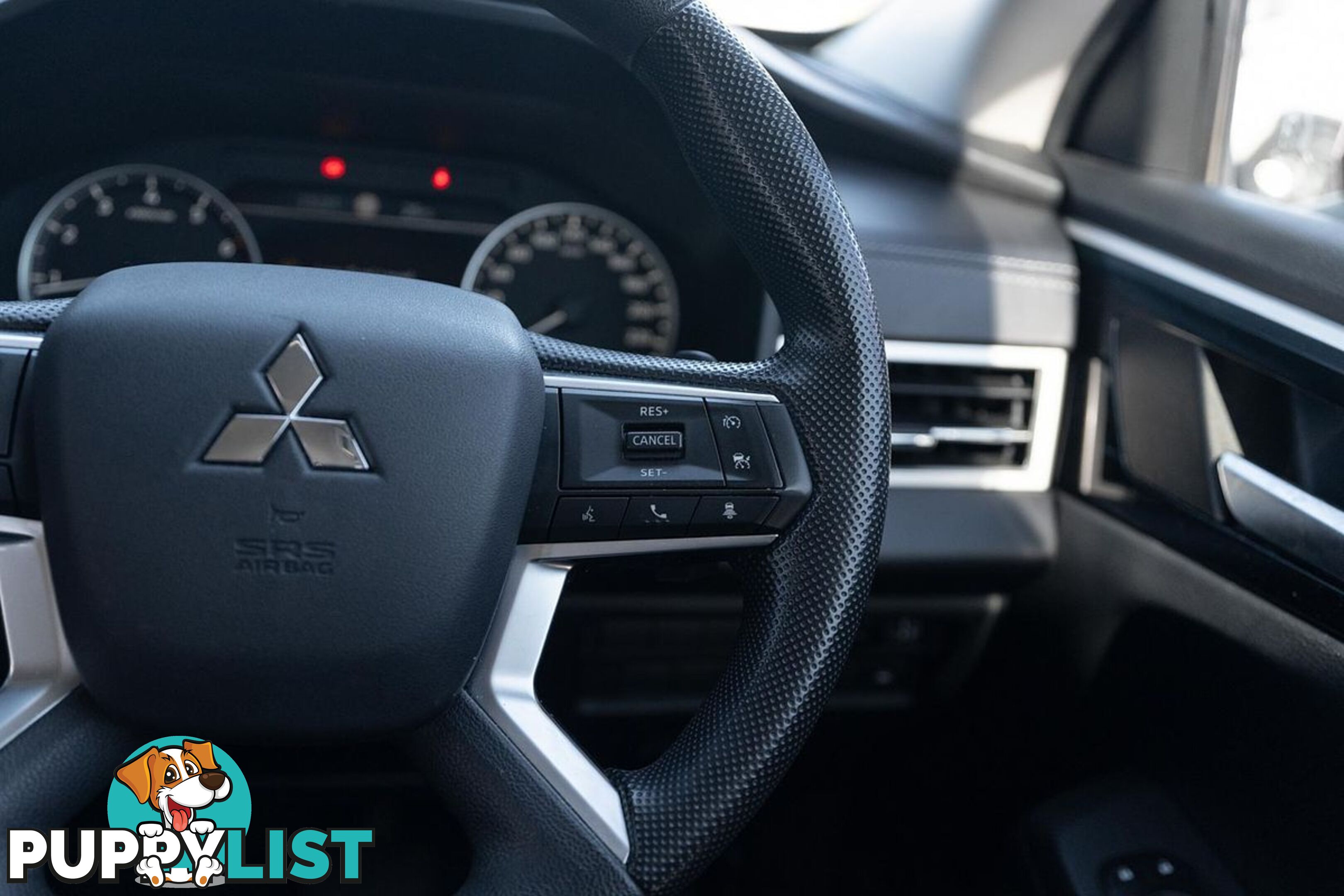 2022 MITSUBISHI OUTLANDER ES ZM SUV
