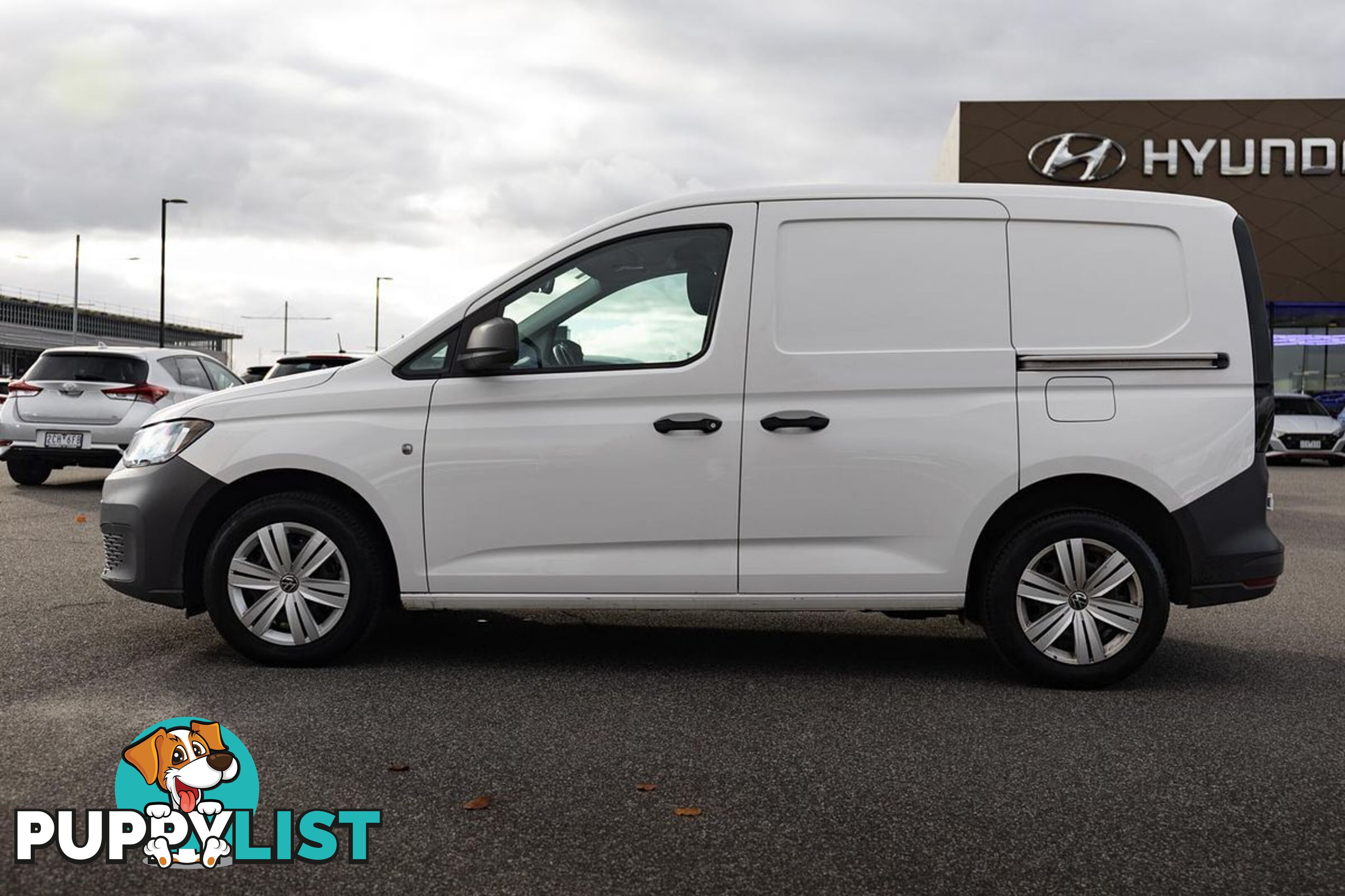 2023 VOLKSWAGEN CADDY TSI220 5 VAN