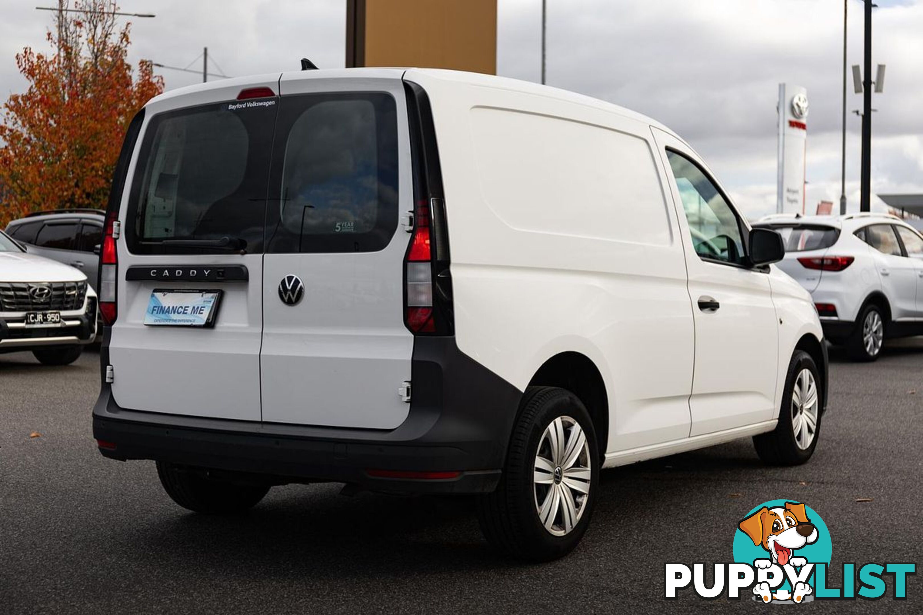 2023 VOLKSWAGEN CADDY TSI220 5 VAN