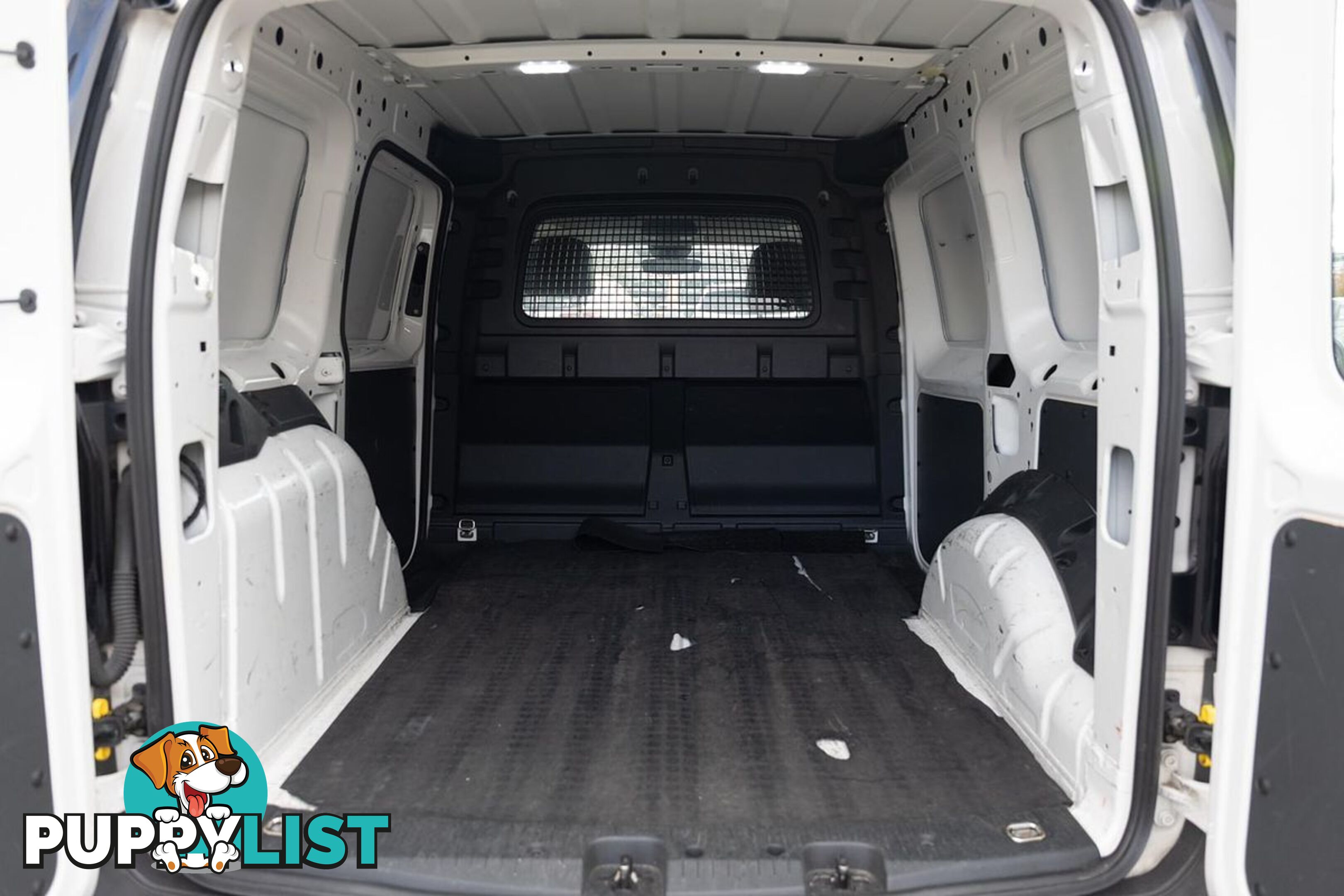 2023 VOLKSWAGEN CADDY TSI220 5 VAN