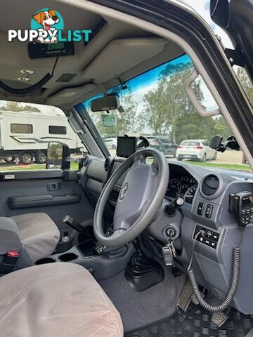 2017 Toyota Landcruiser VDJ79R GXL Ute Manual