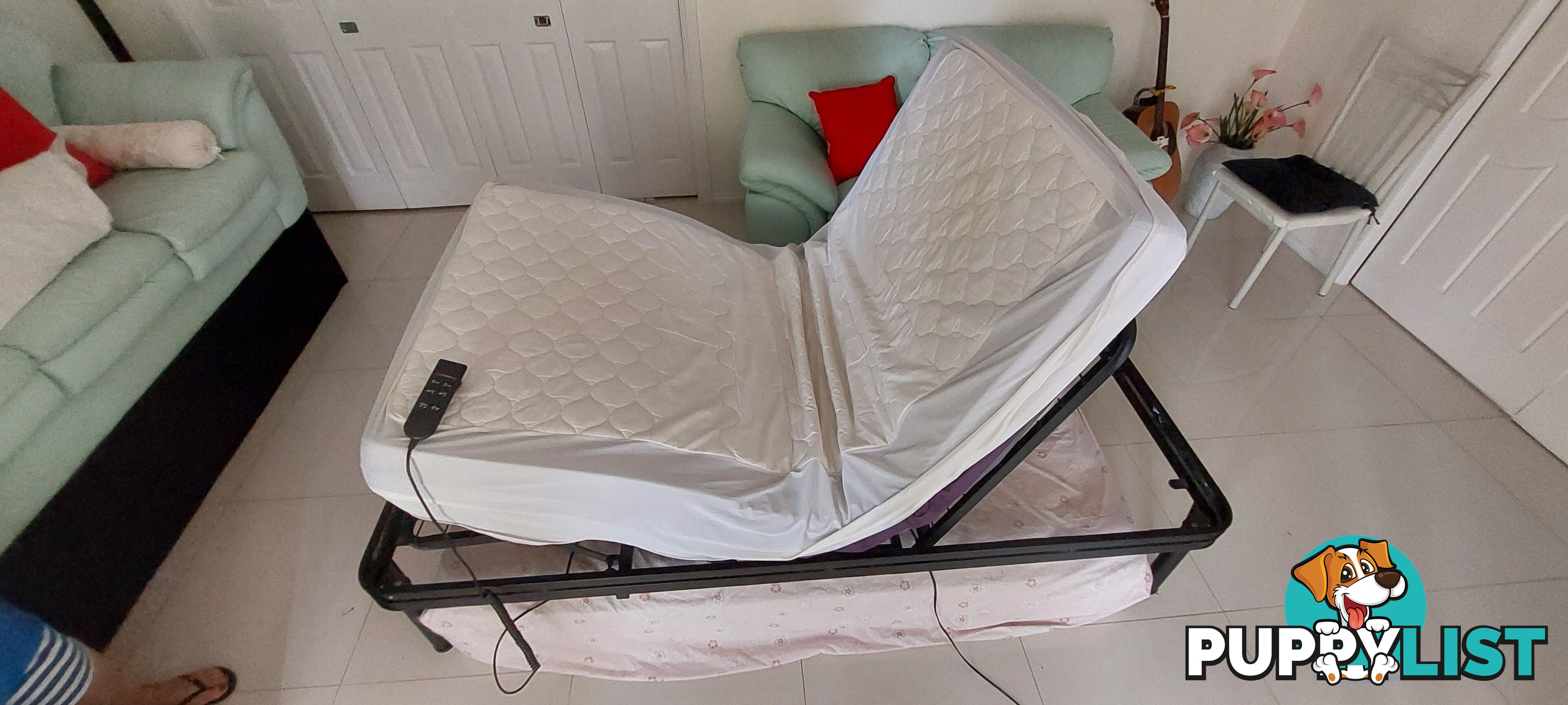 Electric bed with mattress