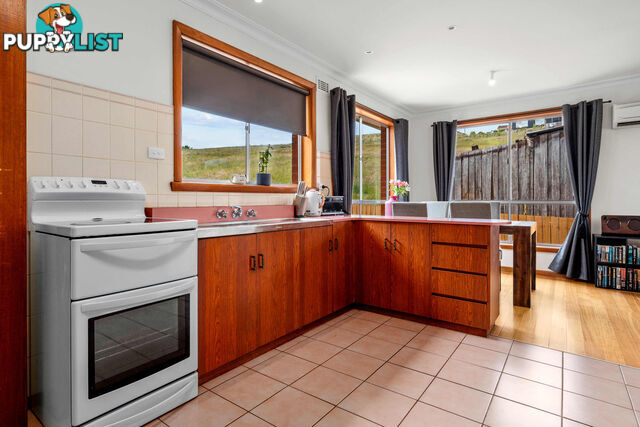 1 Tower Hill St Deloraine TAS 7304