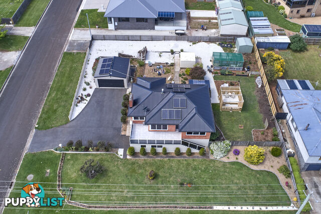 93 West Barrack St Deloraine TAS 7304