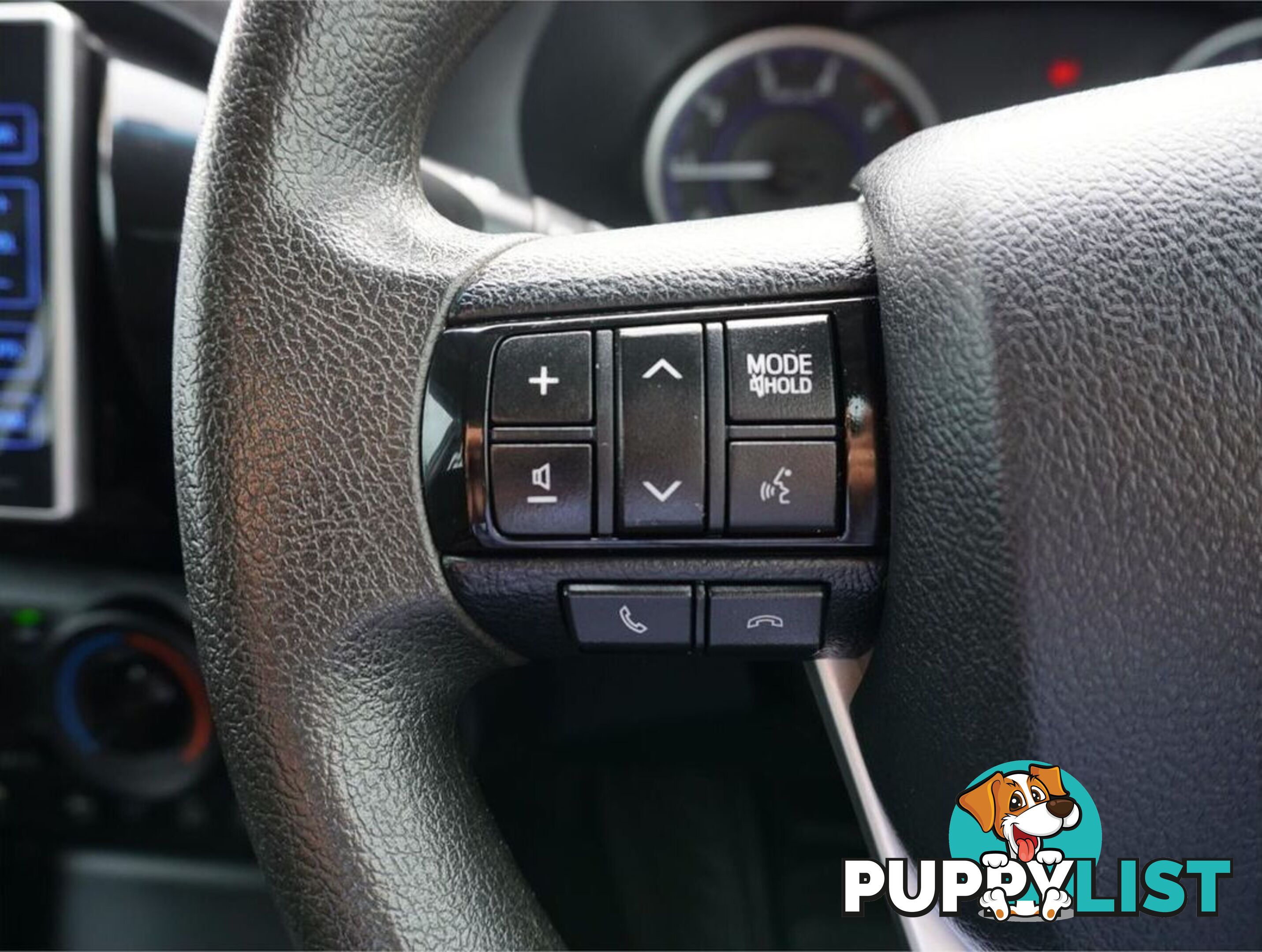 2019 TOYOTA HILUX  GUN126R 