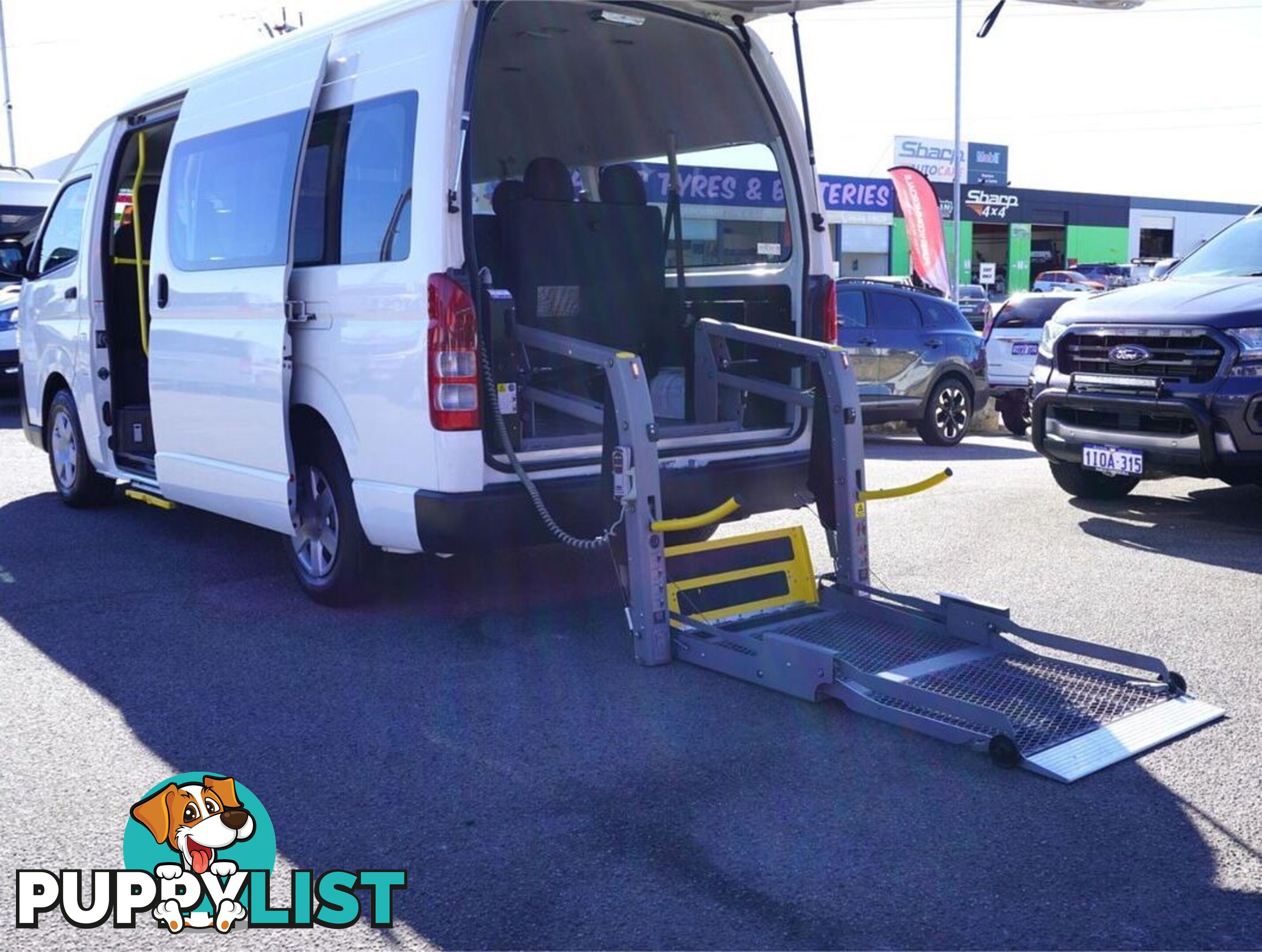 2015 TOYOTA HIACE  KDH223R 