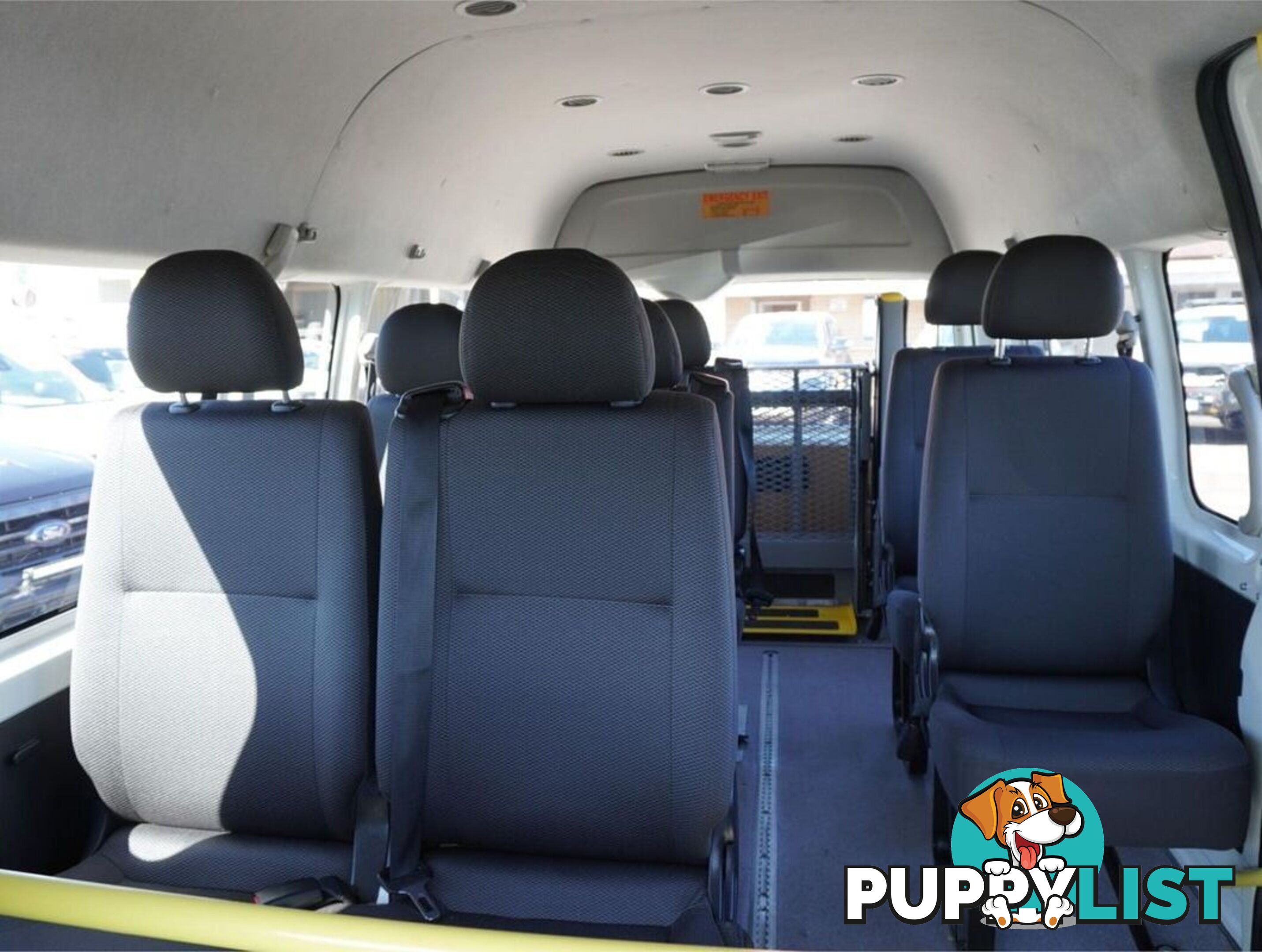 2015 TOYOTA HIACE  KDH223R 