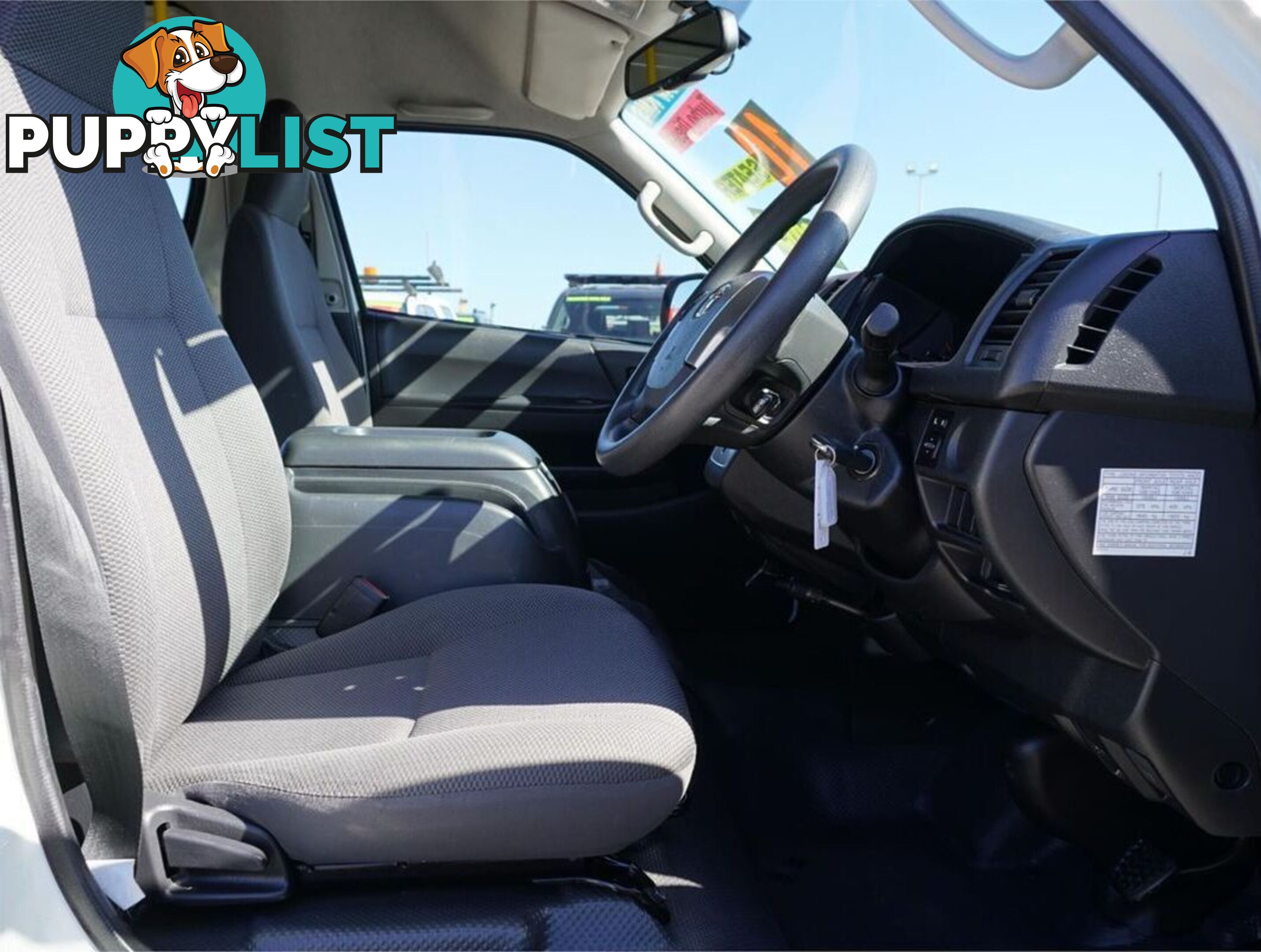 2015 TOYOTA HIACE  KDH223R 