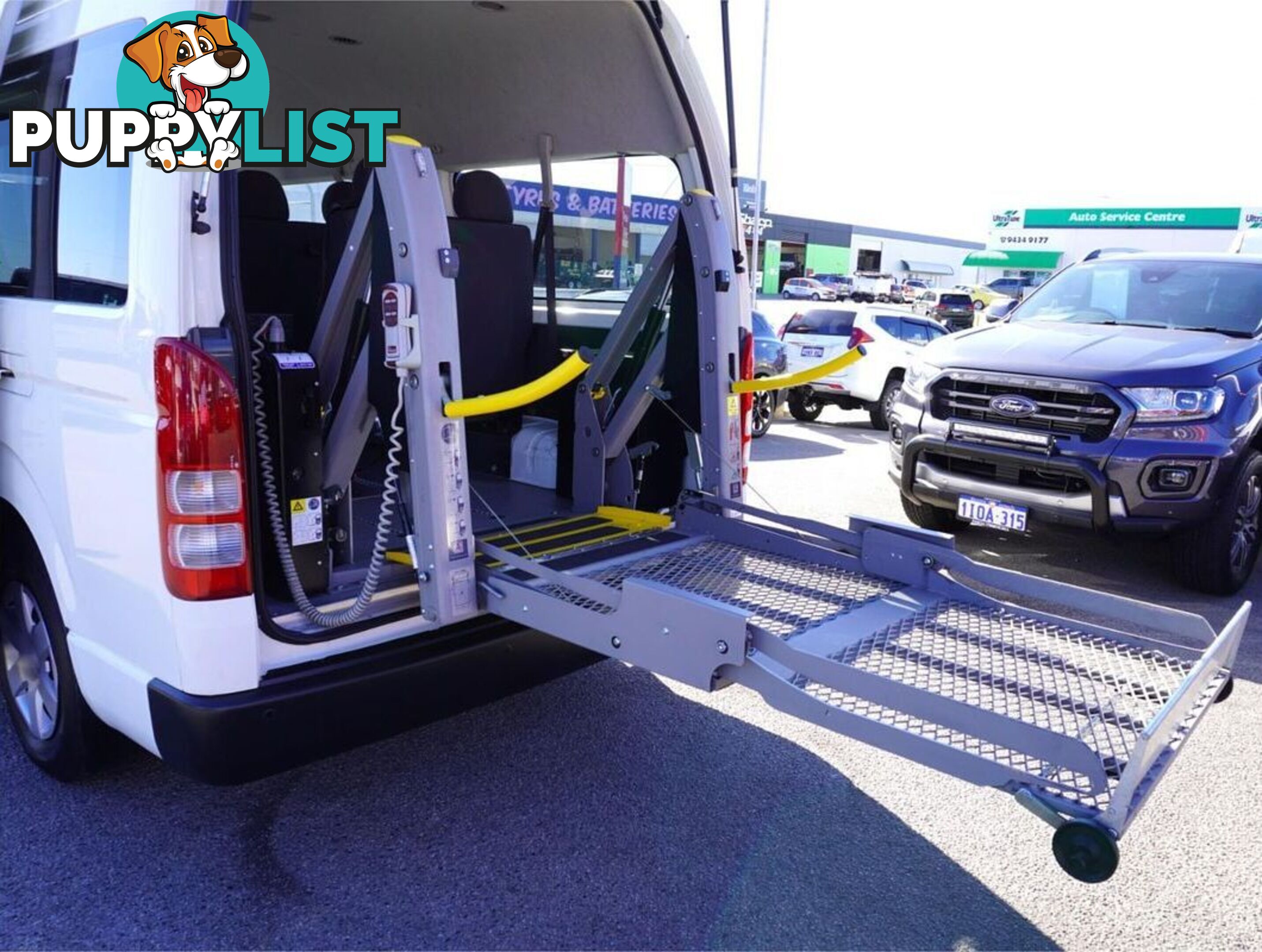 2015 TOYOTA HIACE  KDH223R 