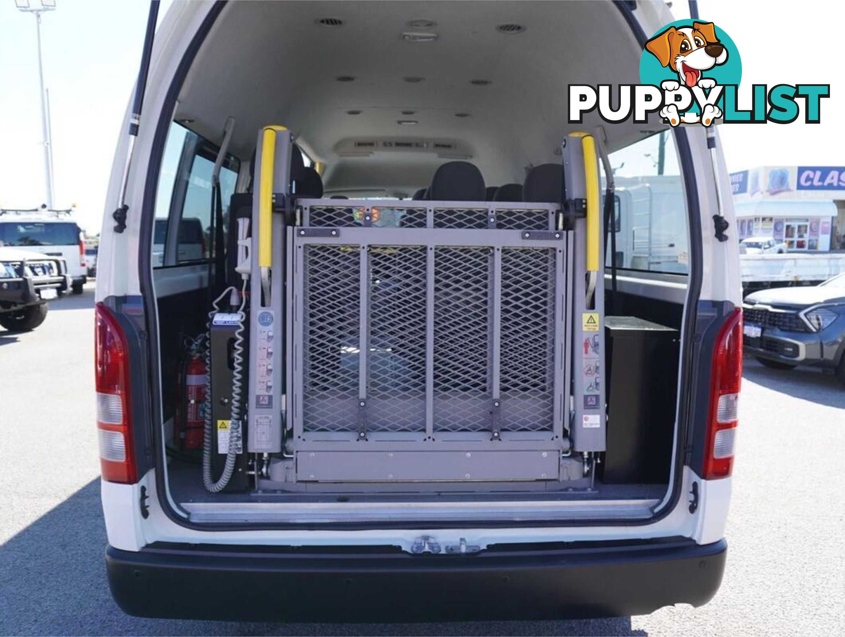 2015 TOYOTA HIACE  KDH223R 