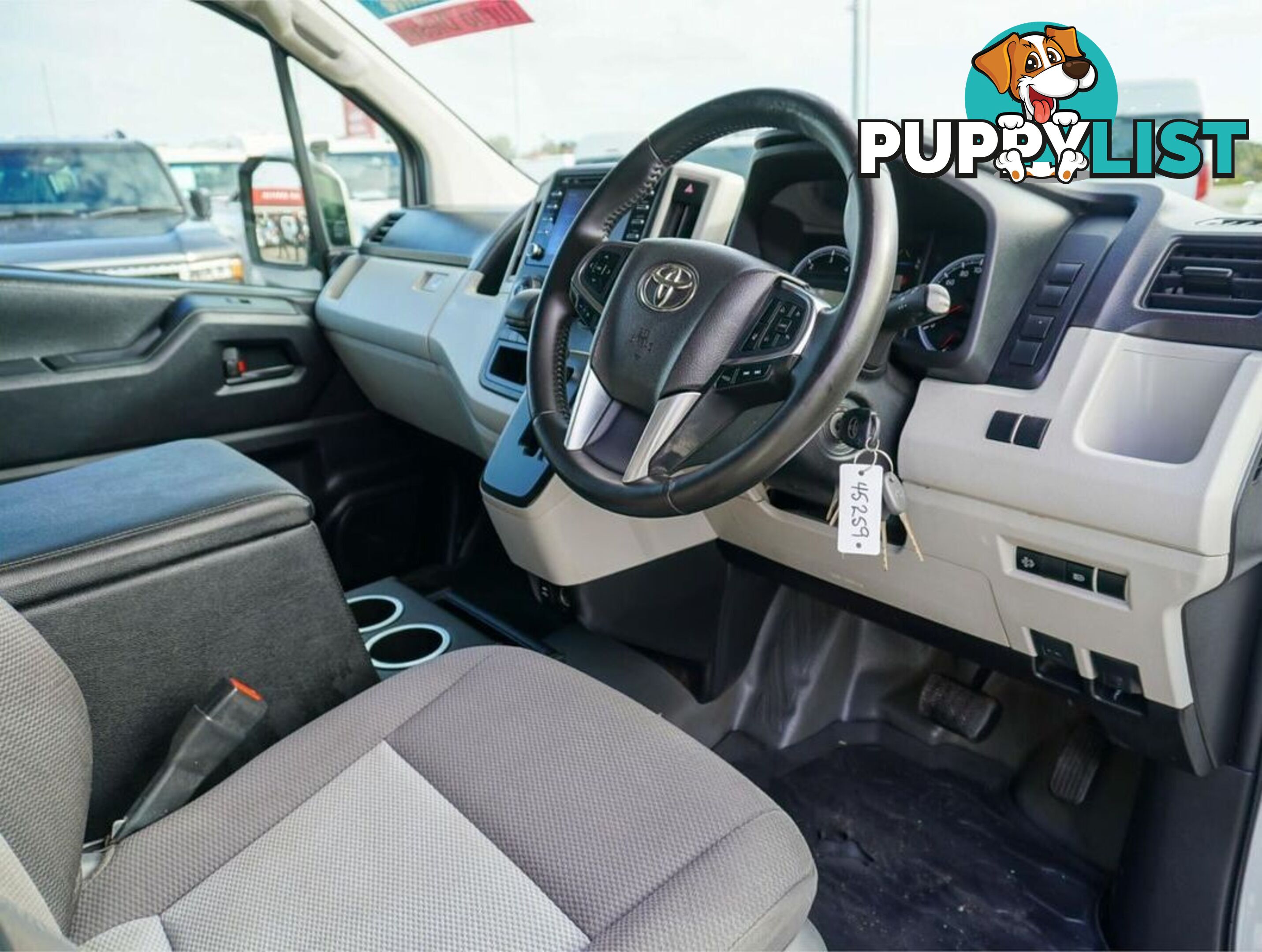 2020 TOYOTA HIACE  GDH300R 