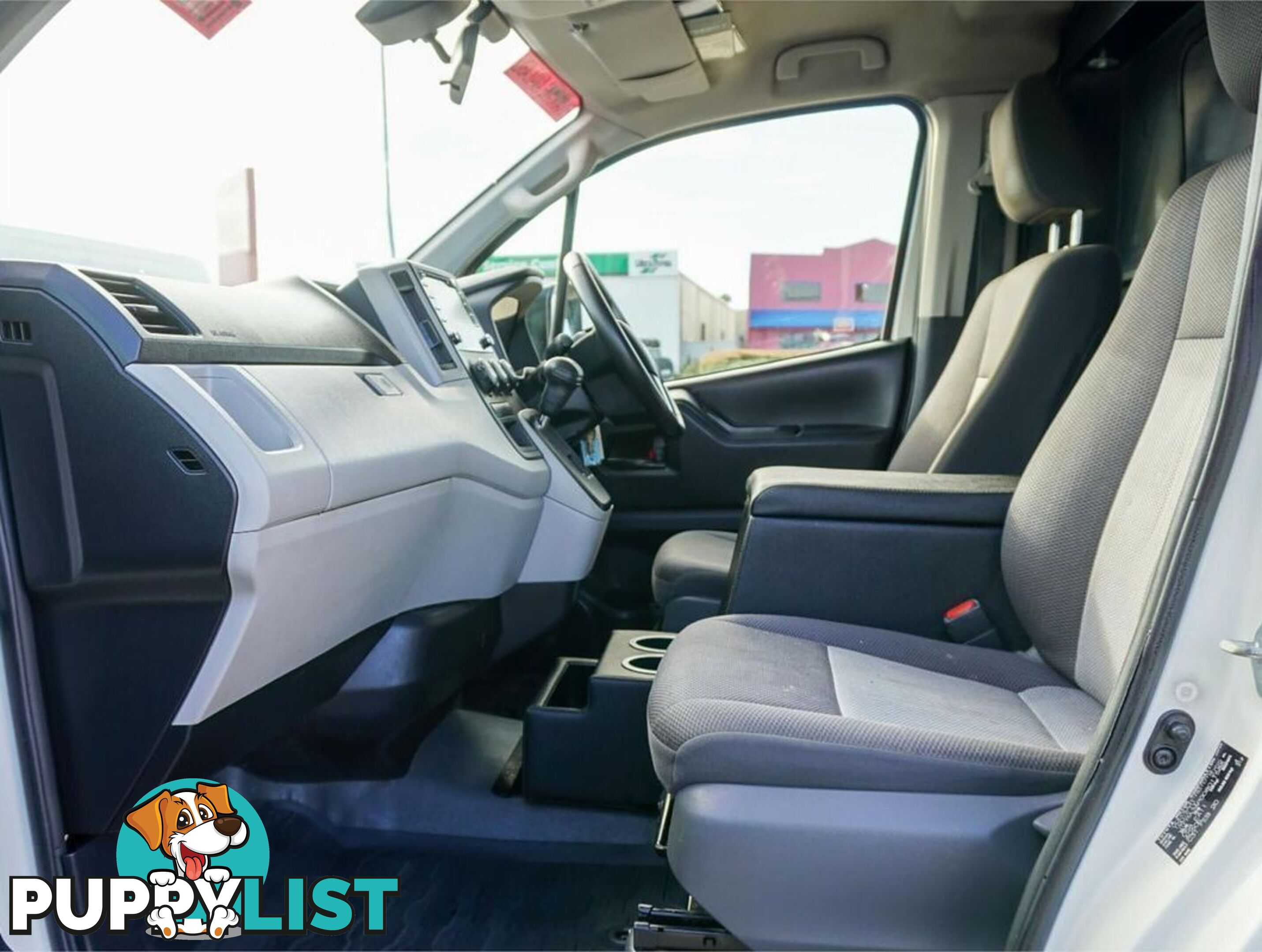 2020 TOYOTA HIACE  GDH300R 