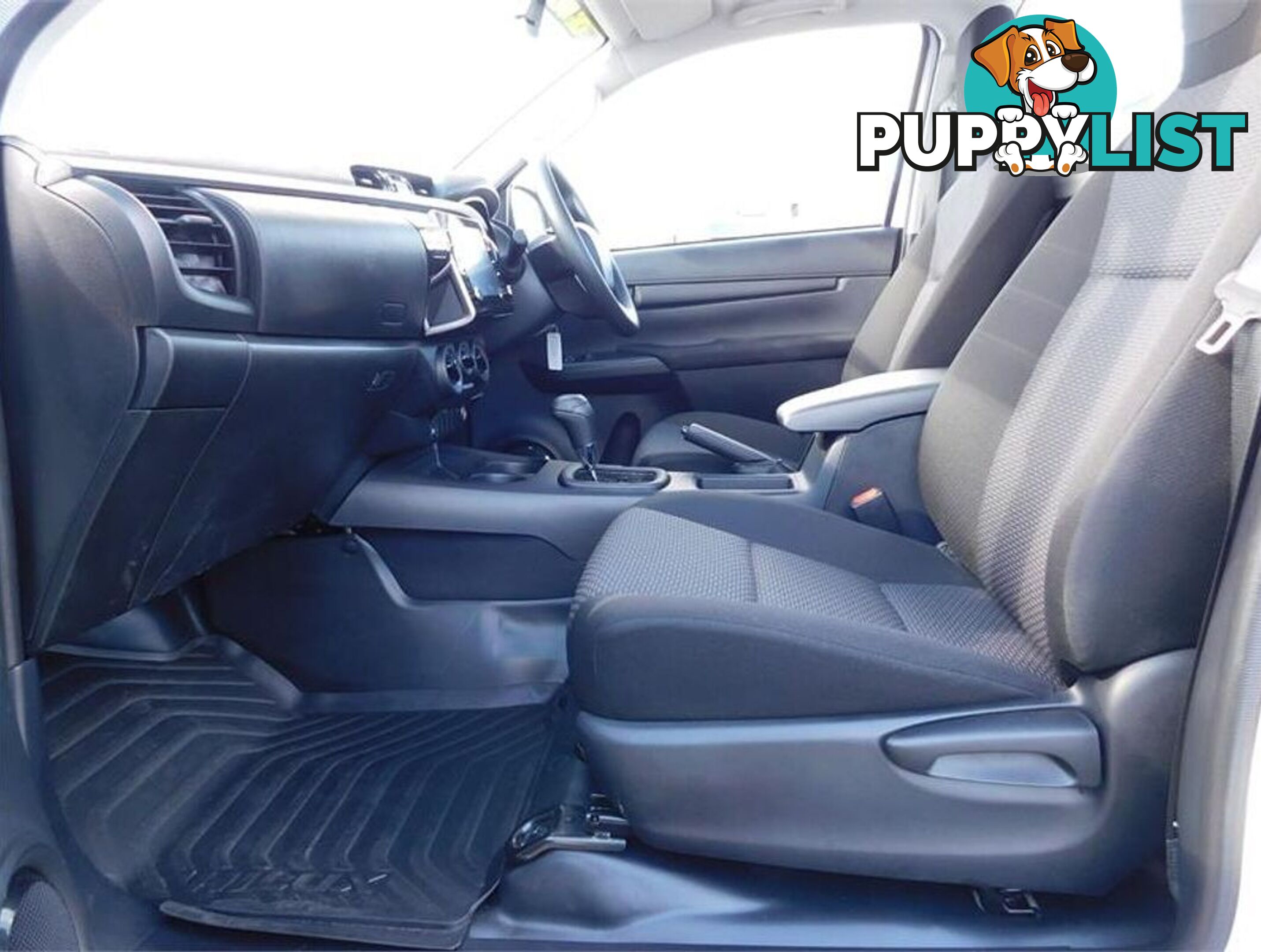 2024 TOYOTA HILUX  TGN121R 