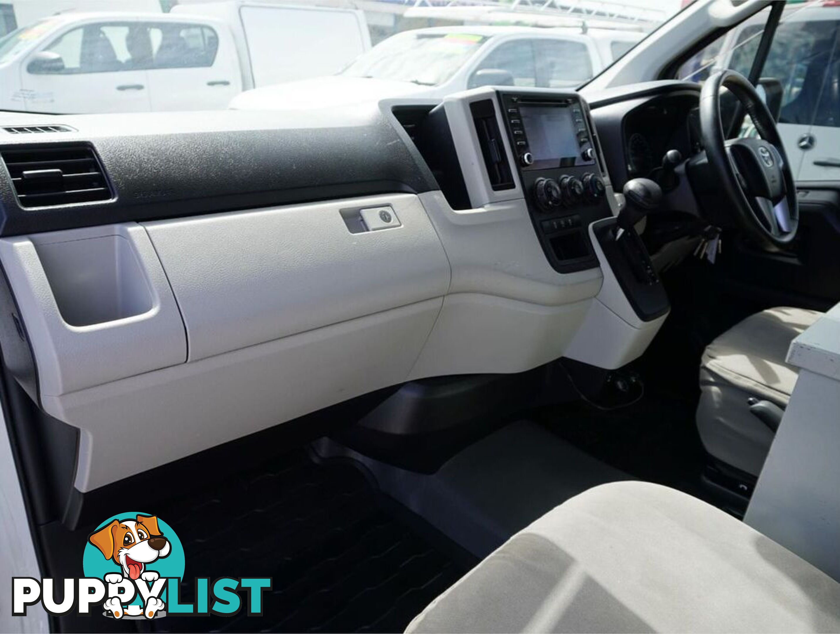 2019 TOYOTA HIACE  GDH300R 