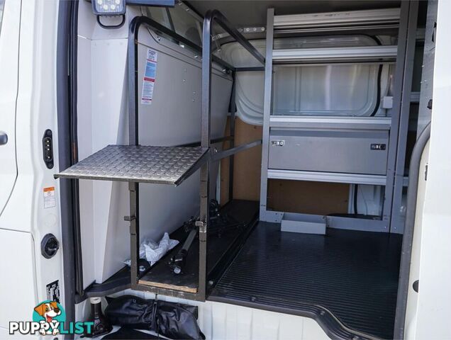 2019 TOYOTA HIACE  GDH300R 