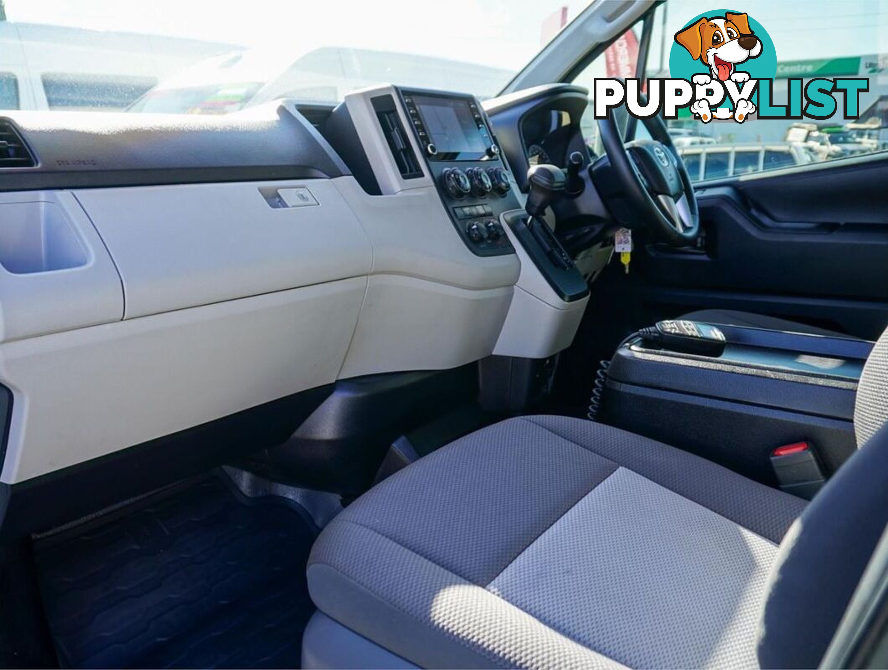 2023 TOYOTA HIACE  GDH322R 