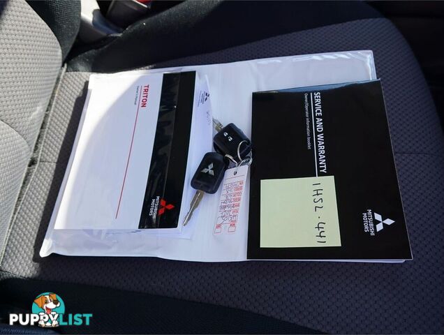 2022 MITSUBISHI TRITON  MR 