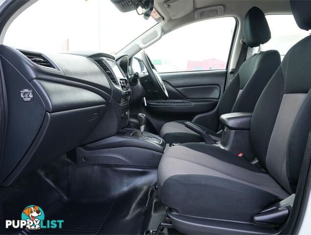 2022 MITSUBISHI TRITON  MR 