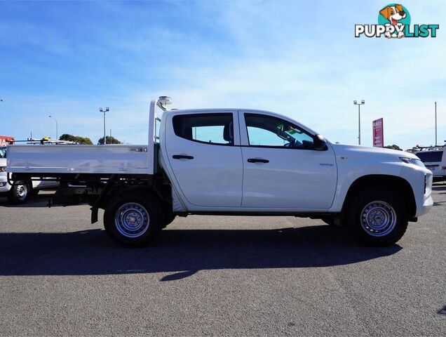 2022 MITSUBISHI TRITON  MR 