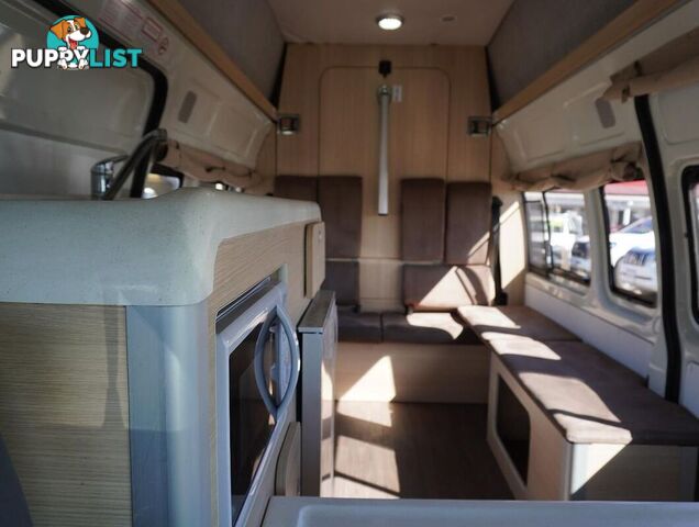 2018 TOYOTA HIACE  TRH221R 