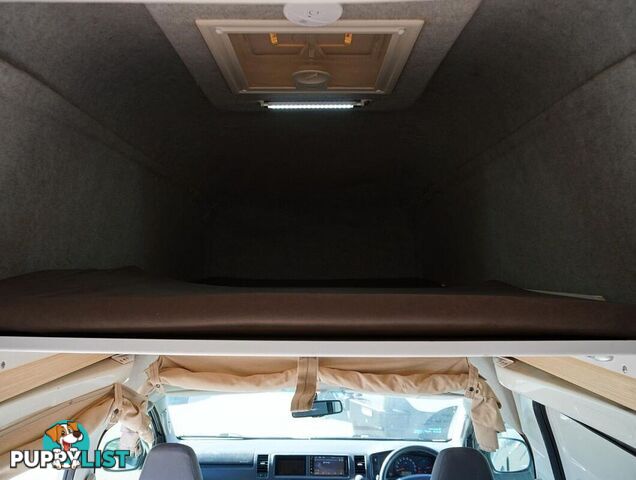 2018 TOYOTA HIACE  TRH221R 