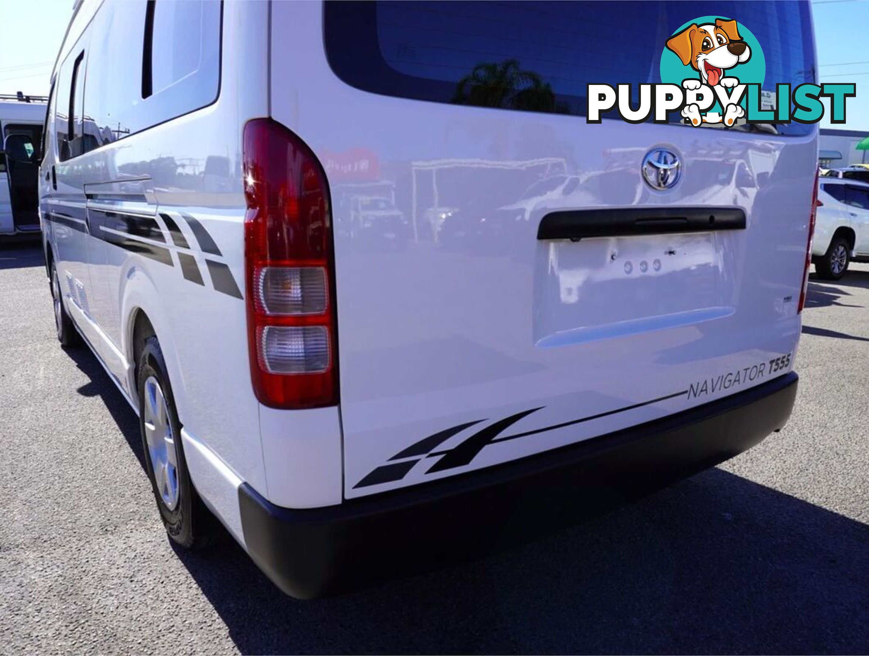 2018 TOYOTA HIACE  TRH221R 