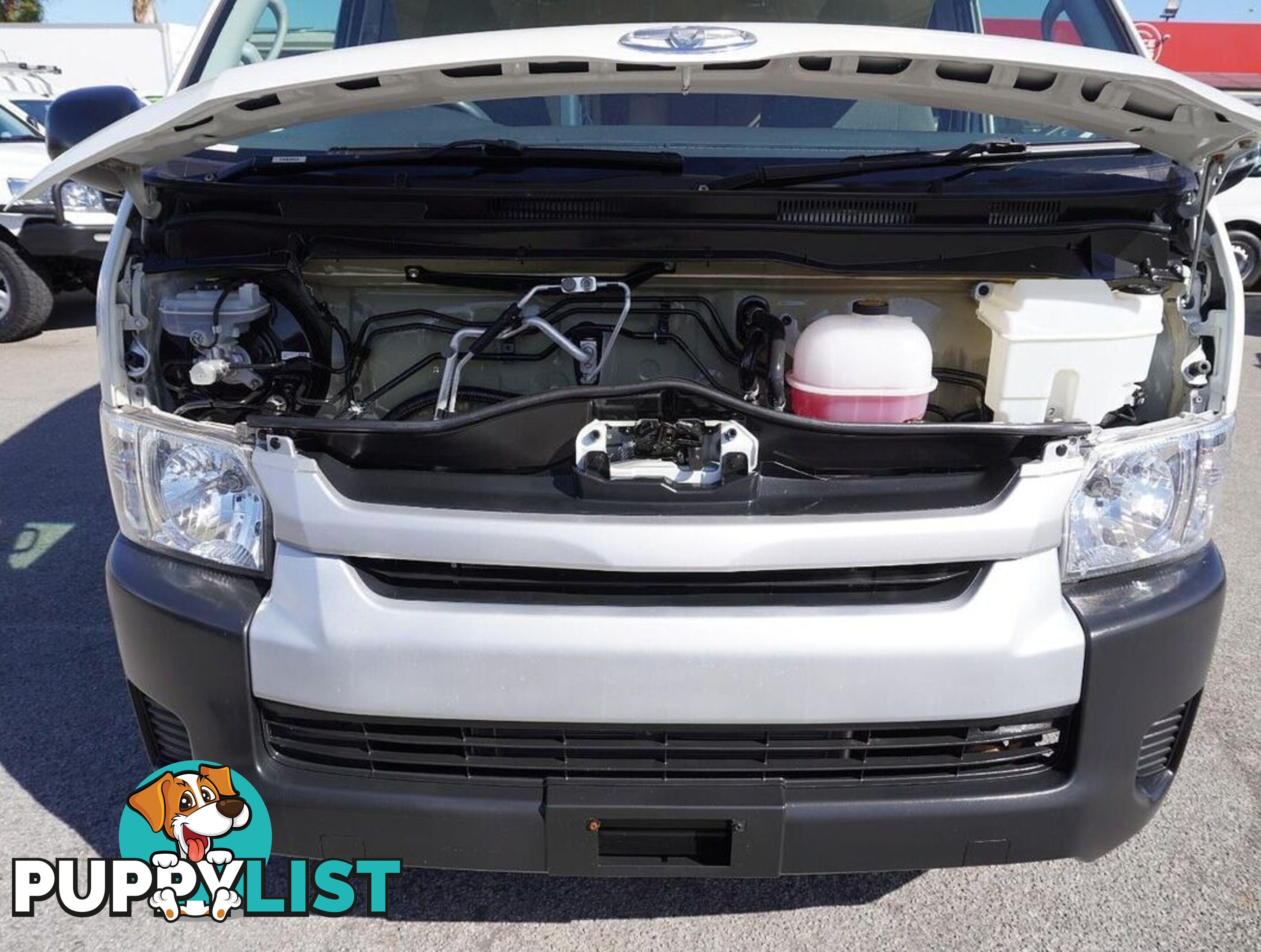 2018 TOYOTA HIACE  TRH221R 