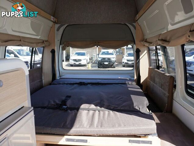 2018 TOYOTA HIACE  TRH221R 