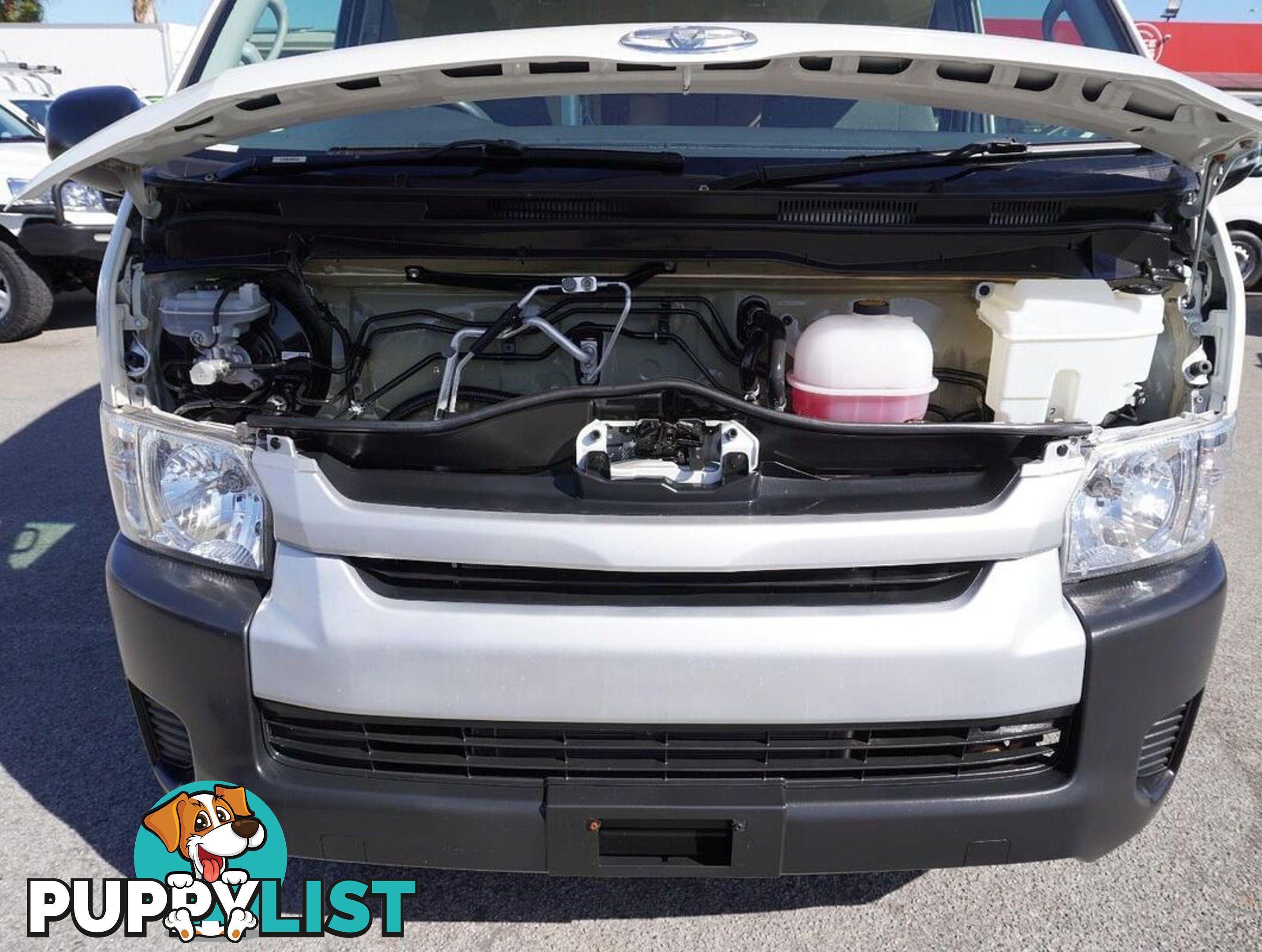 2018 TOYOTA HIACE  TRH221R 