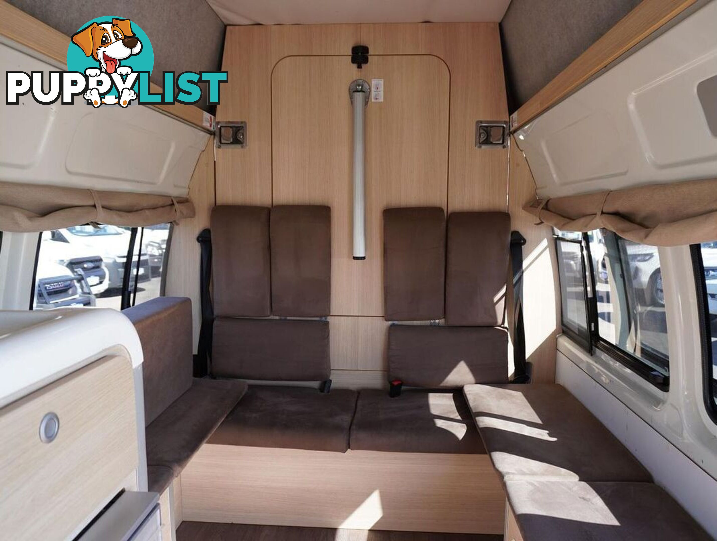 2018 TOYOTA HIACE  TRH221R 