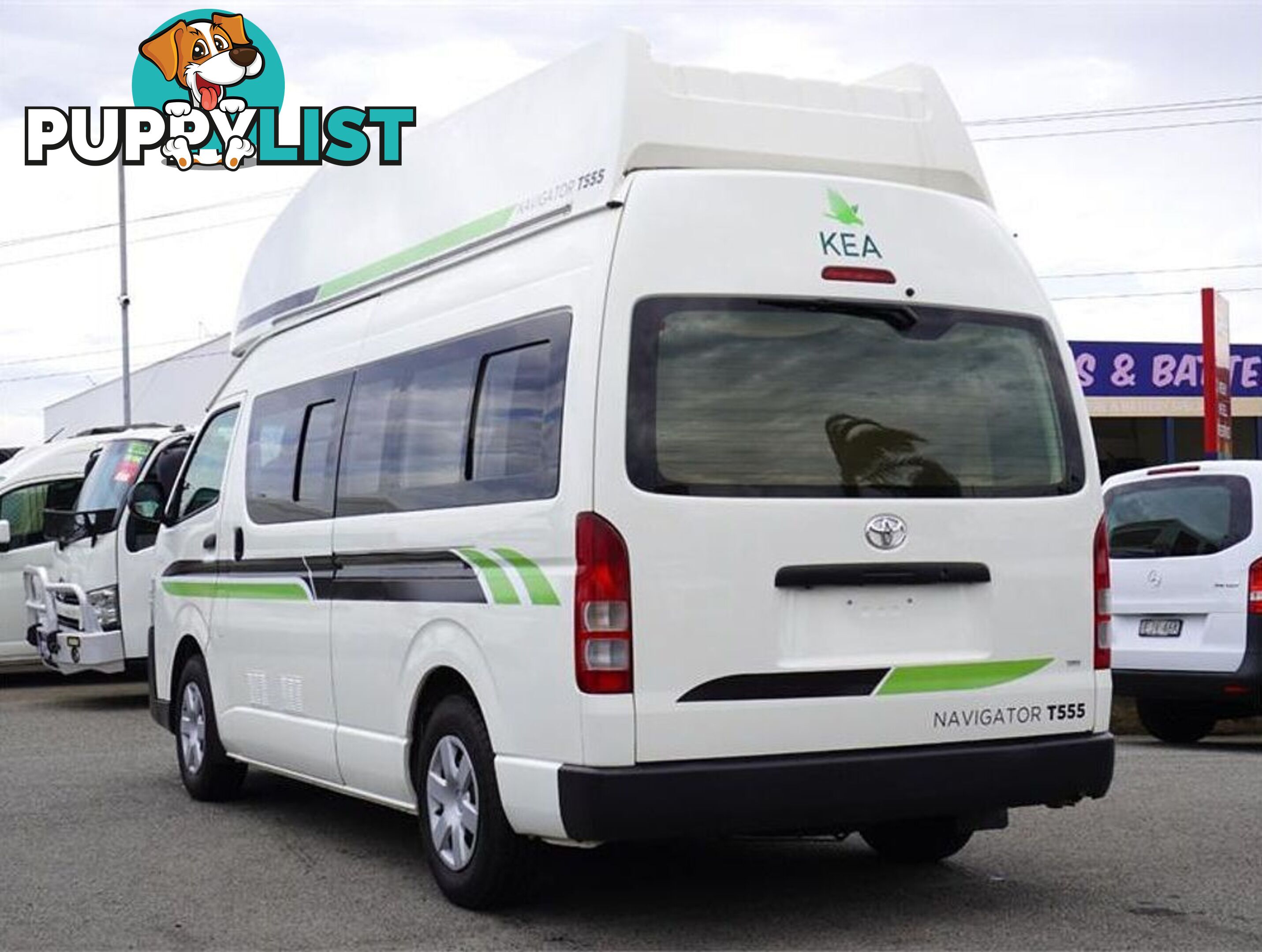 2018 TOYOTA HIACE  TRH221R 