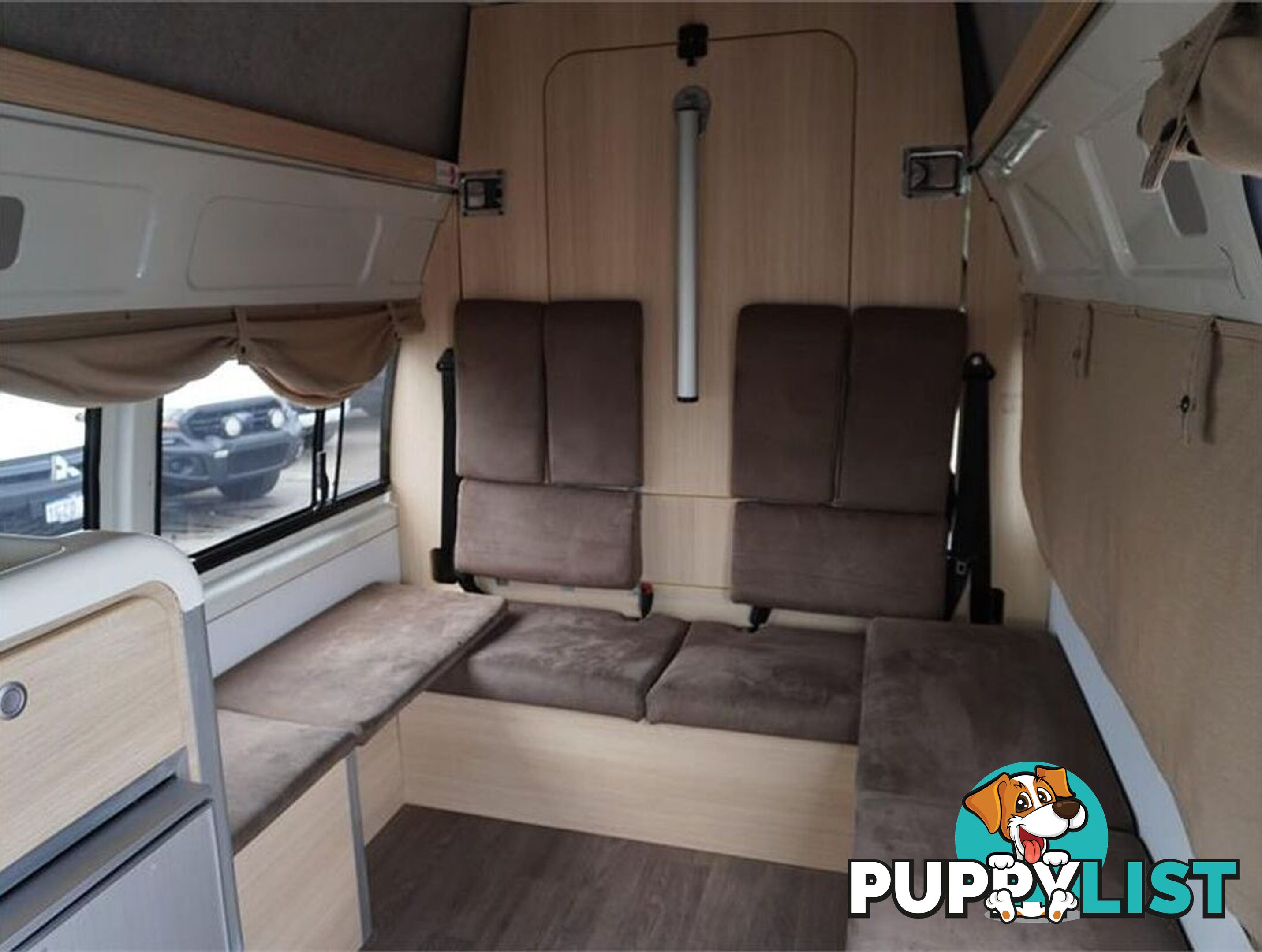 2018 TOYOTA HIACE  TRH221R 