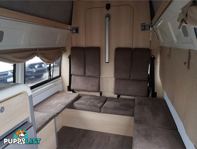 2018 TOYOTA HIACE  TRH221R 