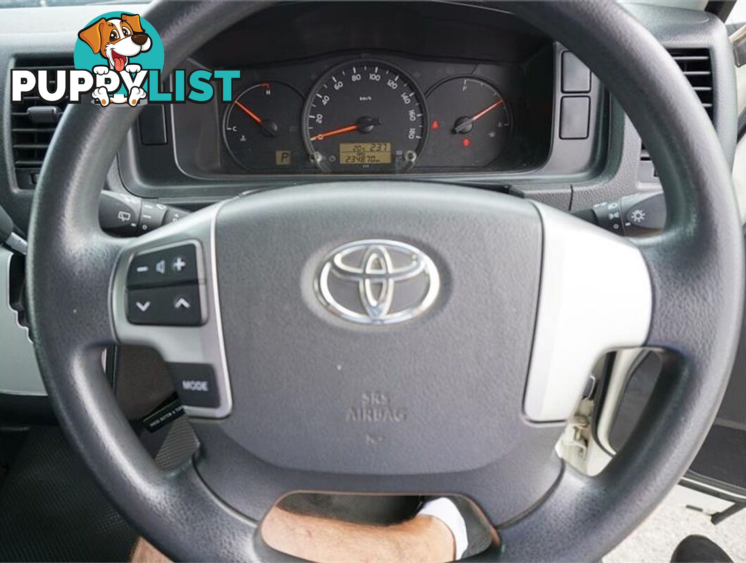 2018 TOYOTA HIACE  TRH221R 