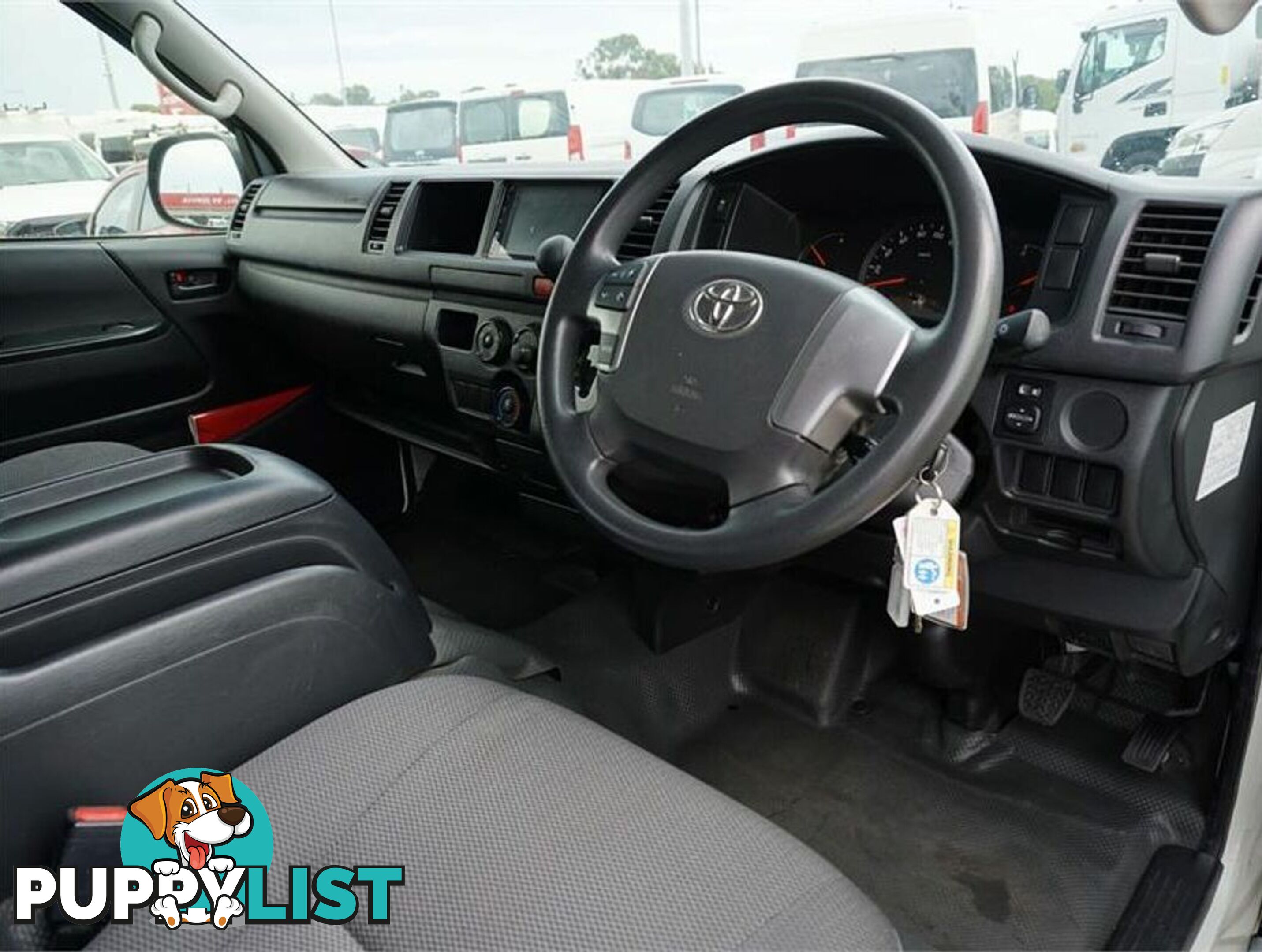 2018 TOYOTA HIACE  TRH221R 