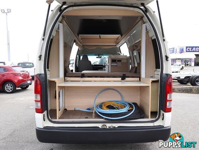2018 TOYOTA HIACE  TRH221R 