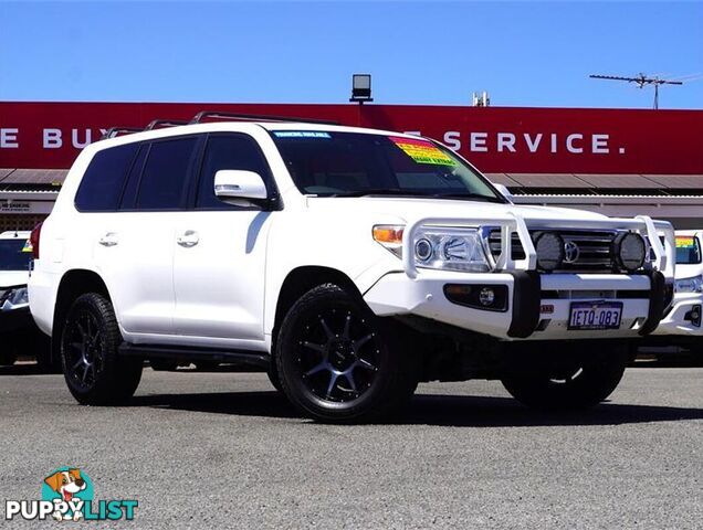 2015 TOYOTA LANDCRUISER  VDJ200R 