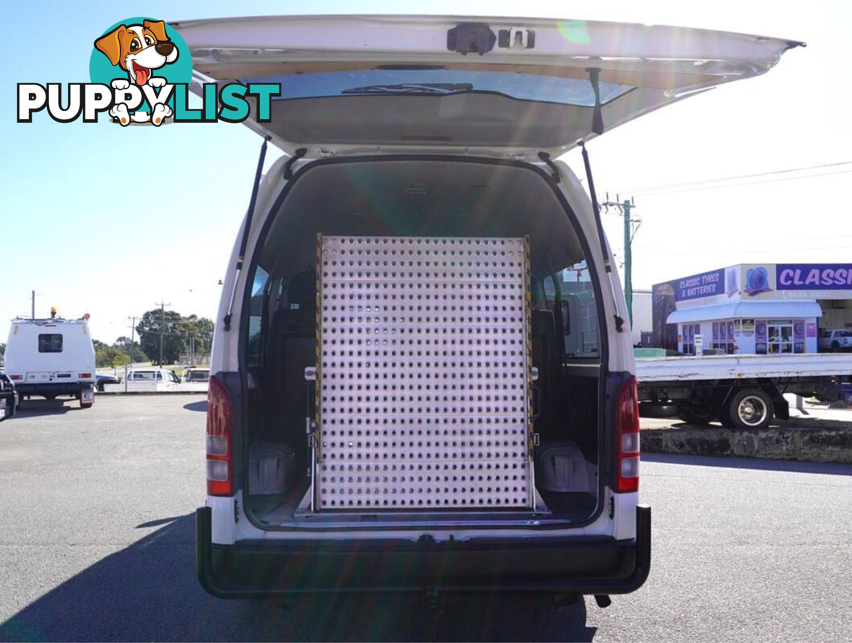 2014 TOYOTA HIACE  KDH223R 