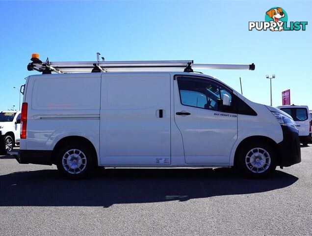 2019 TOYOTA HIACE  GDH300R 