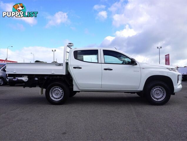 2022 MITSUBISHI TRITON  MR 