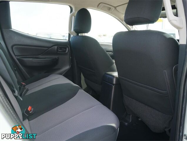 2022 MITSUBISHI TRITON  MR 