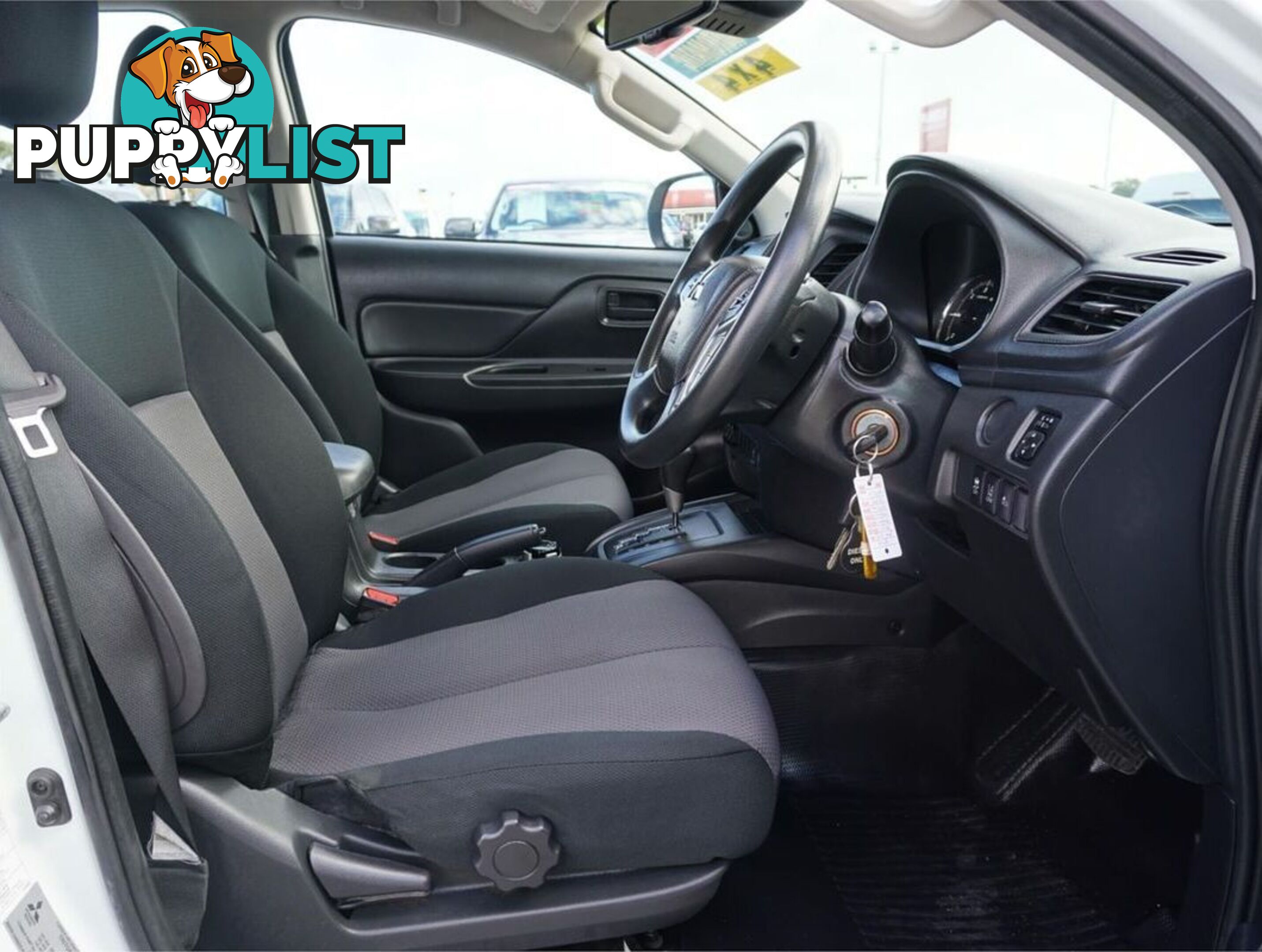 2022 MITSUBISHI TRITON  MR 