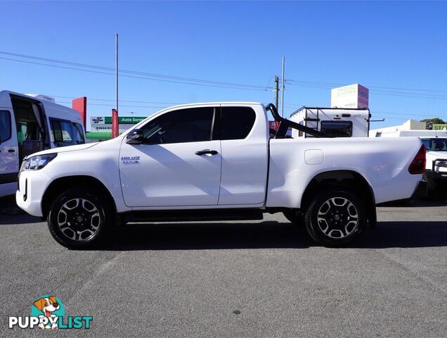 2022 TOYOTA HILUX  GUN126R 