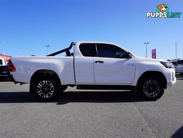 2022 TOYOTA HILUX  GUN126R 