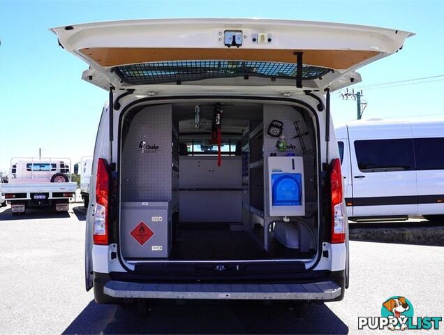 2019 TOYOTA HIACE  GDH300R 