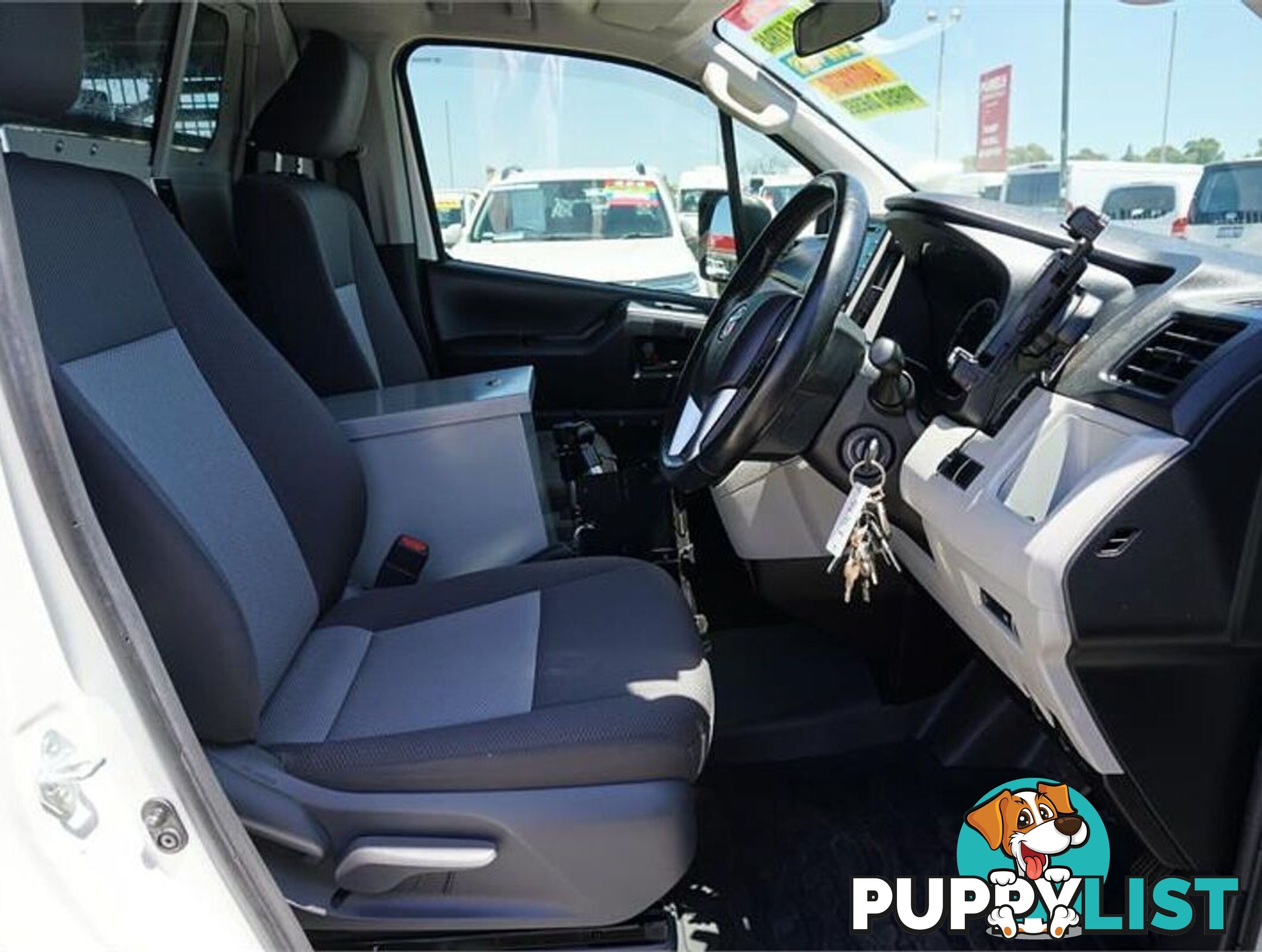 2019 TOYOTA HIACE  GDH300R 