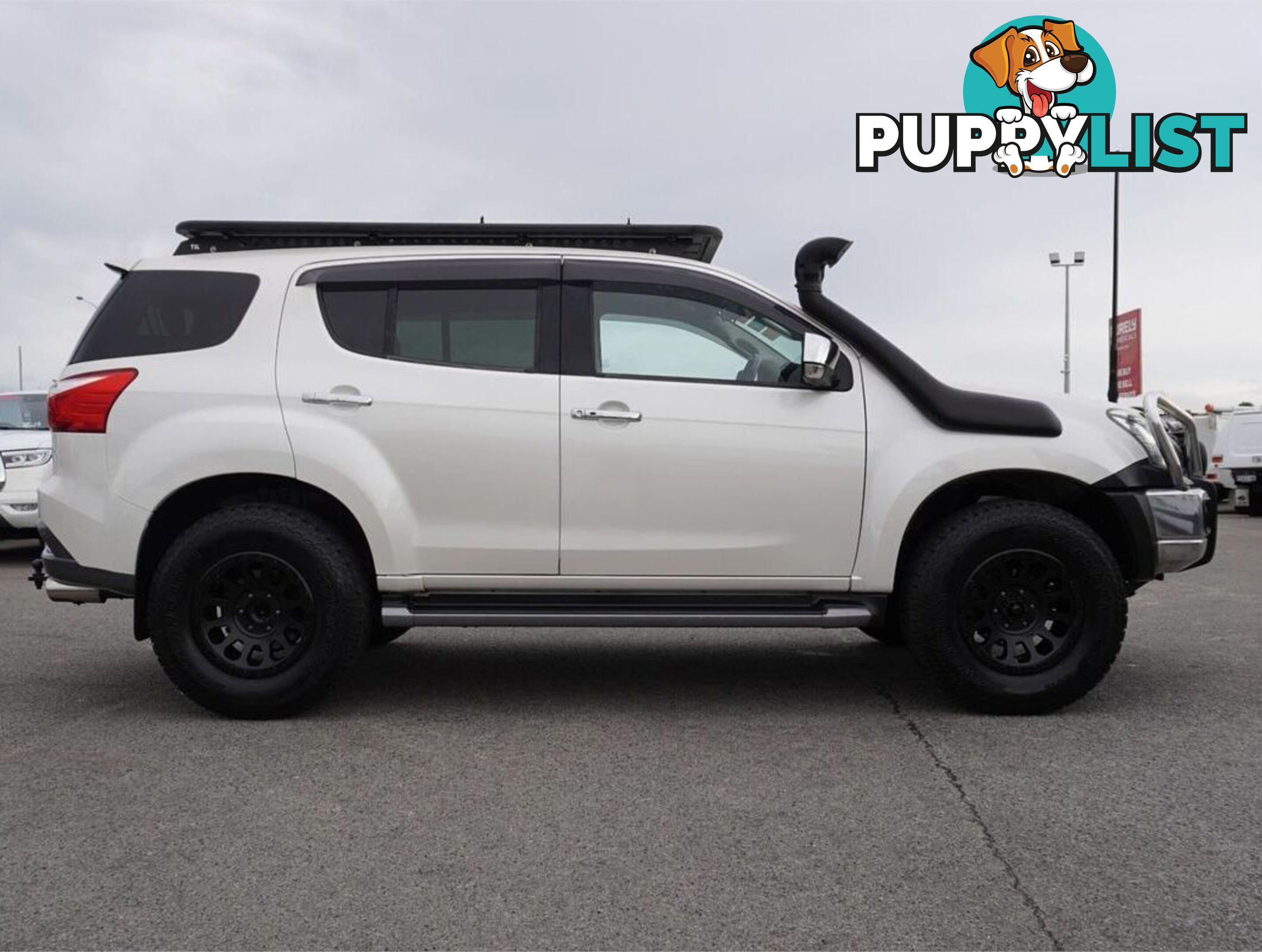 2018 ISUZU MU-X   